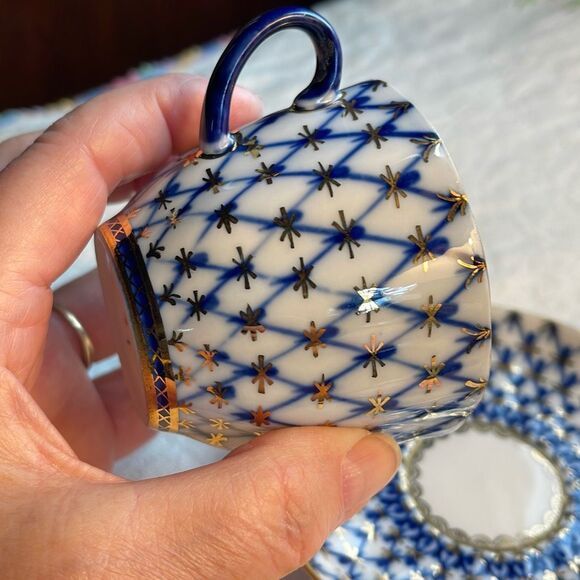 VTG Lomonosov Imperial Porcelain Tulip net pattern cobalt blue 22K gold teacup s - Picture 11 of 13
